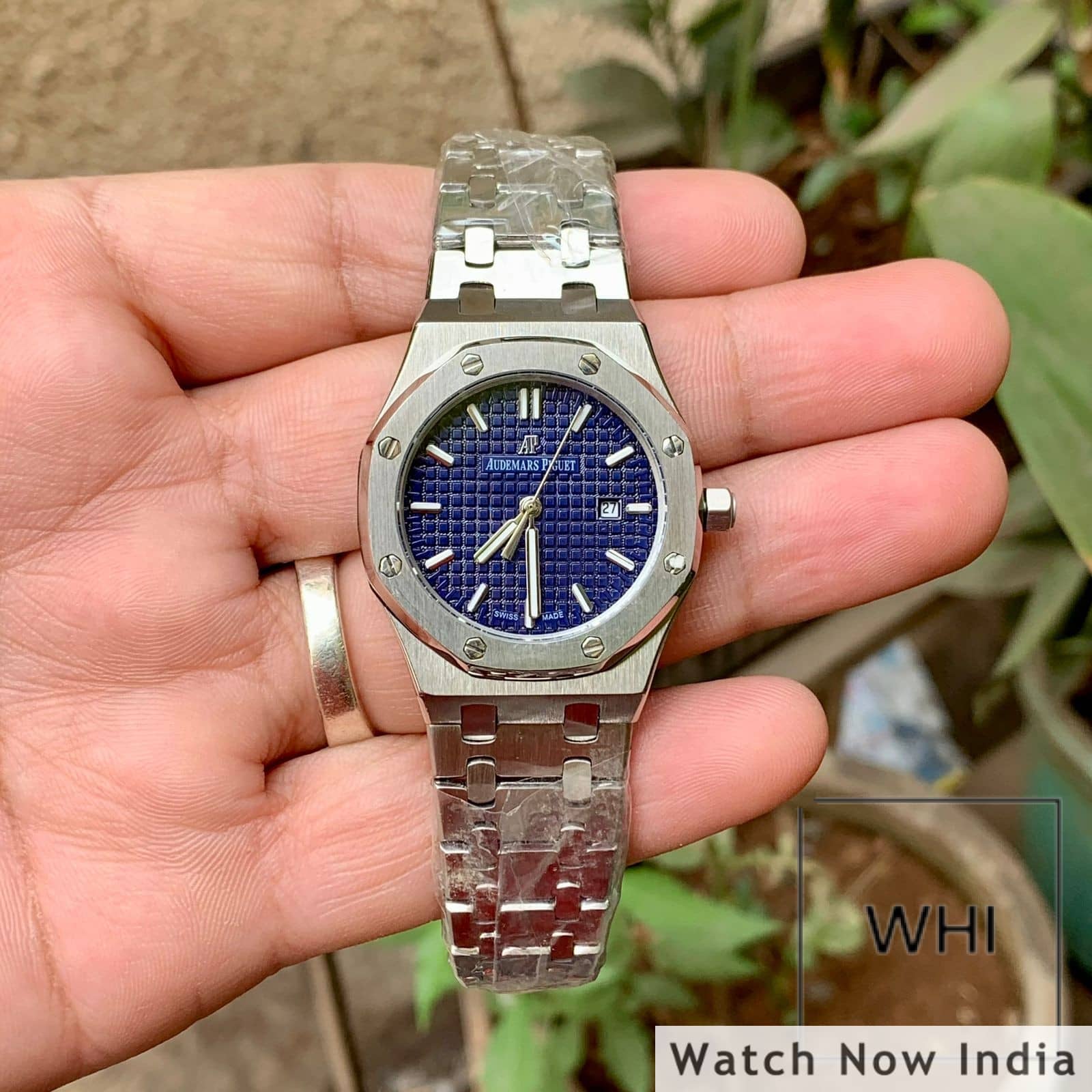 Ap royal oak hot sale 15400 price